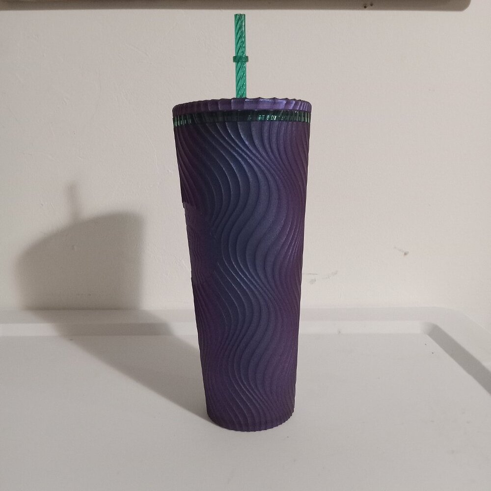 *Limited edition* starbucksMermaid cup purple